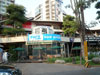 Starbucks - Avenue Ratchayothin: (1). Restaurant
