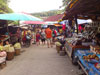 Navieng Kham Marketのサムネイル: (1). 市場／バザール