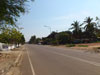 Ratsavongseuk Roadのサムネイル: (3). 道路