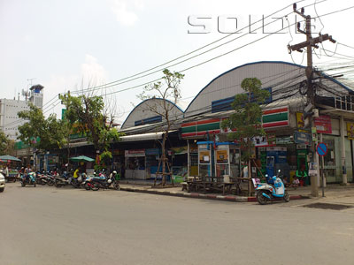 A photo of Saphan Daeng Center