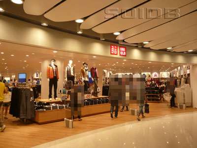 BANGKOK THAILAND  DECEMBER 22 2018  Front Of Uniqlo Store Luxury And  Fashionable Brand Window Display Winter Collection Welcoming The Christmas  Festival Wide Screen Capture Stock Photo Picture And Royalty Free Image  Image 134758709
