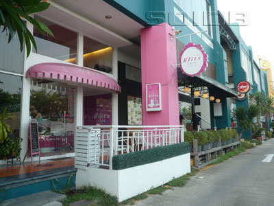 A photo of Glitz Cafe - Palm Street Place