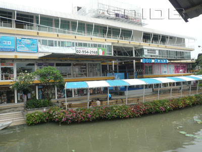 A photo of Leaders Fitness Club - Bonmarche (Closed)