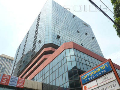 A photo of Mahatun Plaza Building