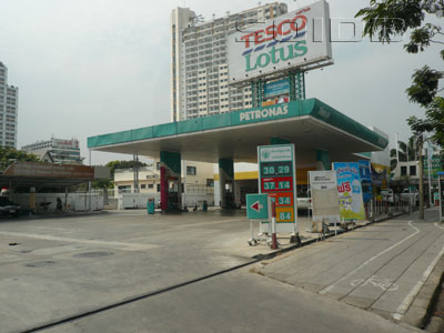 A photo of Petronas - Naratiwas Road