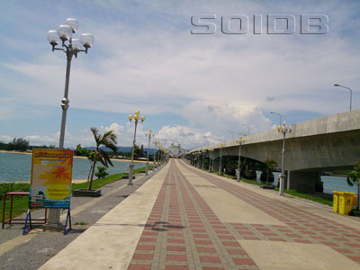 A photo of Sarasin Bridge
