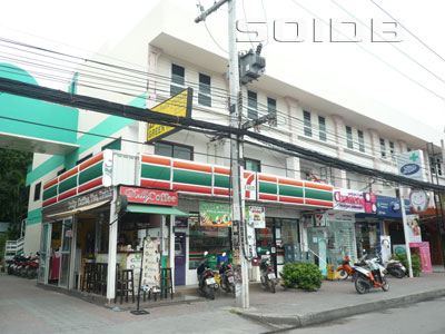 A photo of Green Hotel